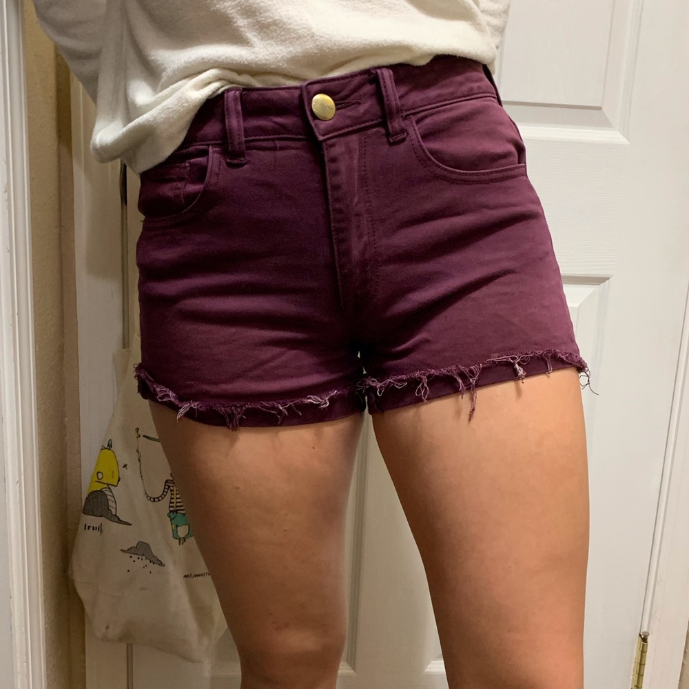 American eagle burgundy shorts